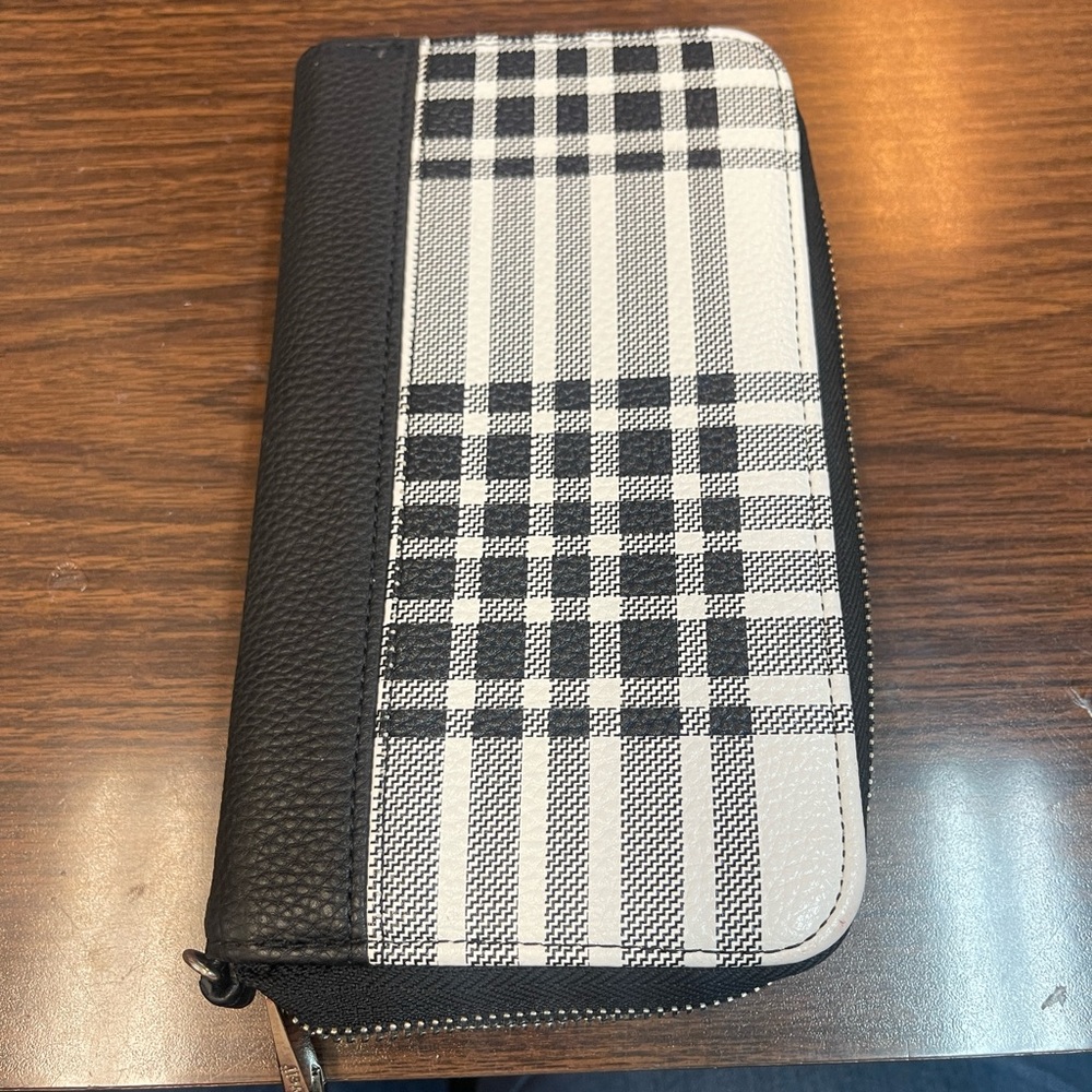 Thirty one plains Benjamin’s wallet EUC